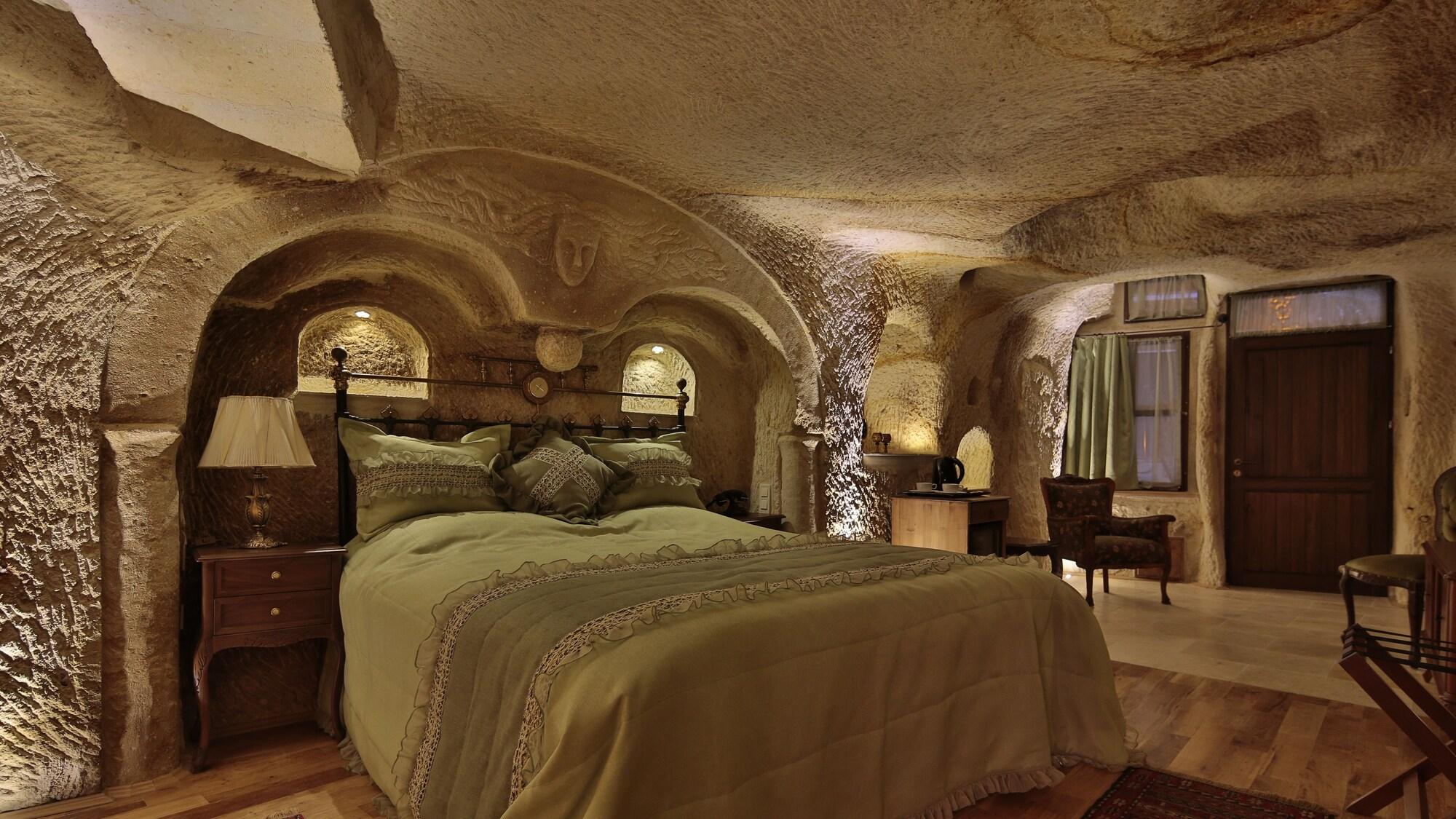 Golden Cave Suites Урґюп Екстер'єр фото