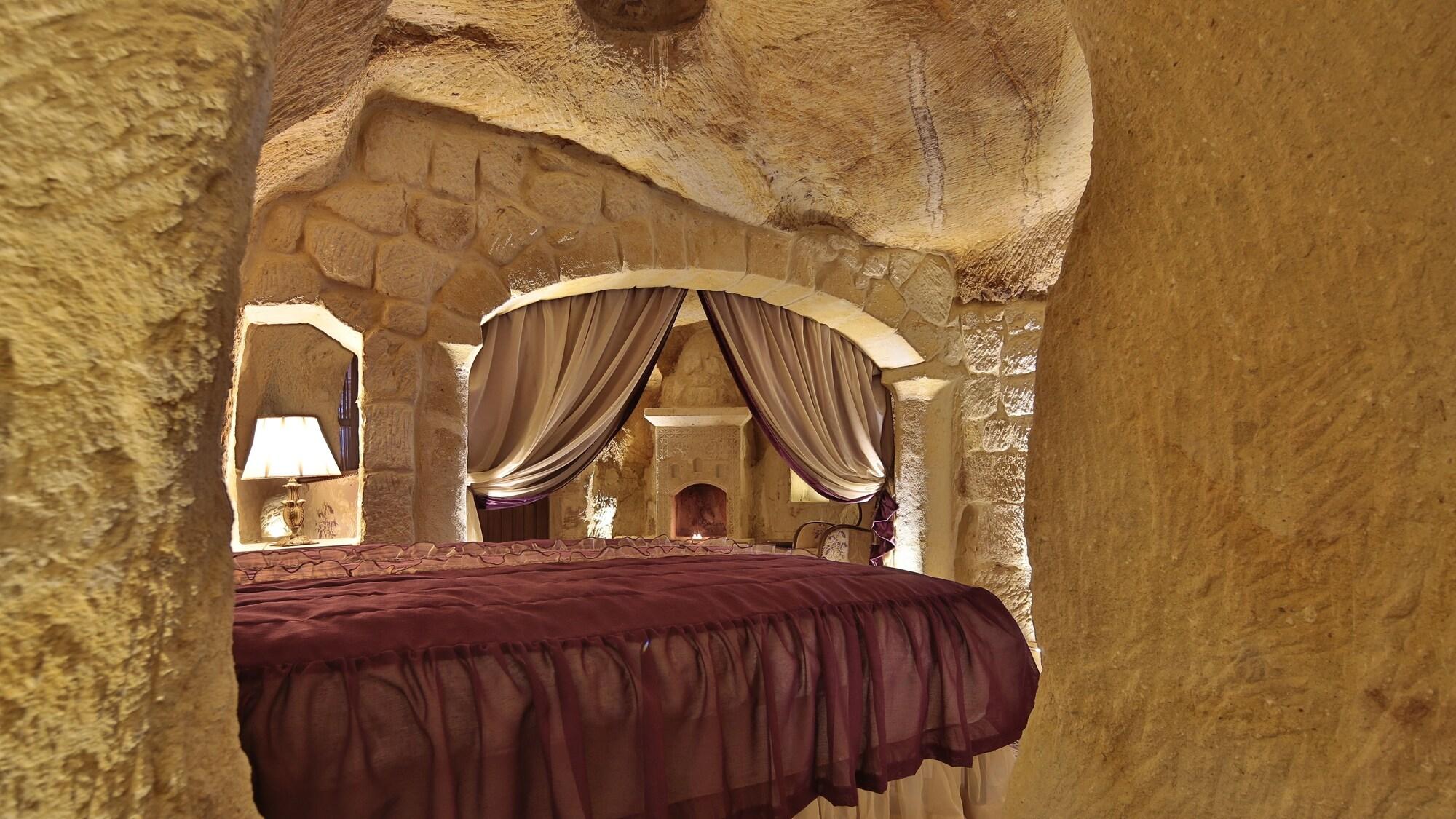 Golden Cave Suites Урґюп Екстер'єр фото